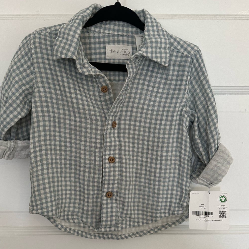 NWT little planet button down